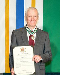 Dr. Jiri Frohlich receiving the Order of British Columbia in 2017